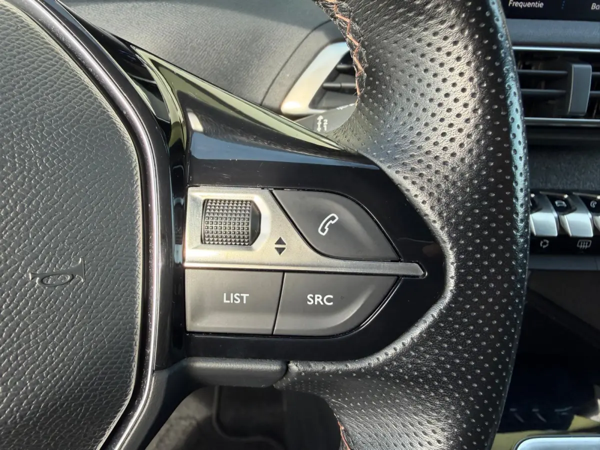 1.2 GT-Line/PANO/KEYLESS/TREKH/CAMERA/APK/NAP