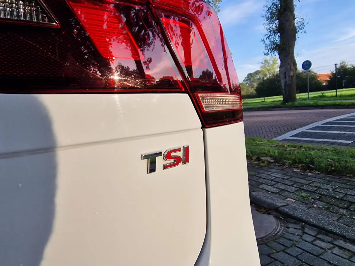 1.4 TSI ACT Highline|DSG|Clima|Trekhaak|PDC|Carplay|LED|ACC|