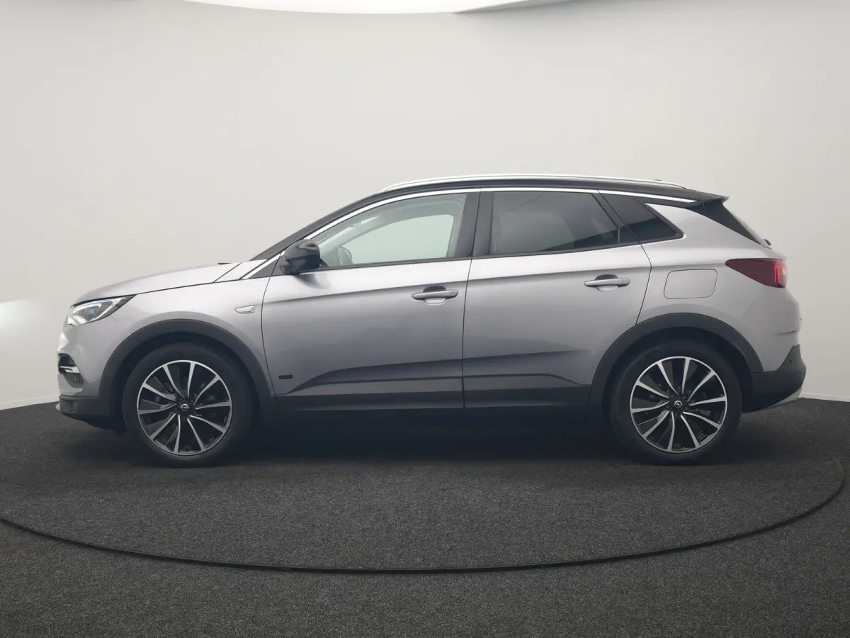 1.6 Turbo Ultimate PHEV 225pk Dealer O.H. | Trekhaak Afn. | Adaptive Cruise | 360 Camera | Lederen Sportstoelen Memory & Ventilatie | Keyless | BLIS | Stoelverwarming | Apple Carplay | Navig