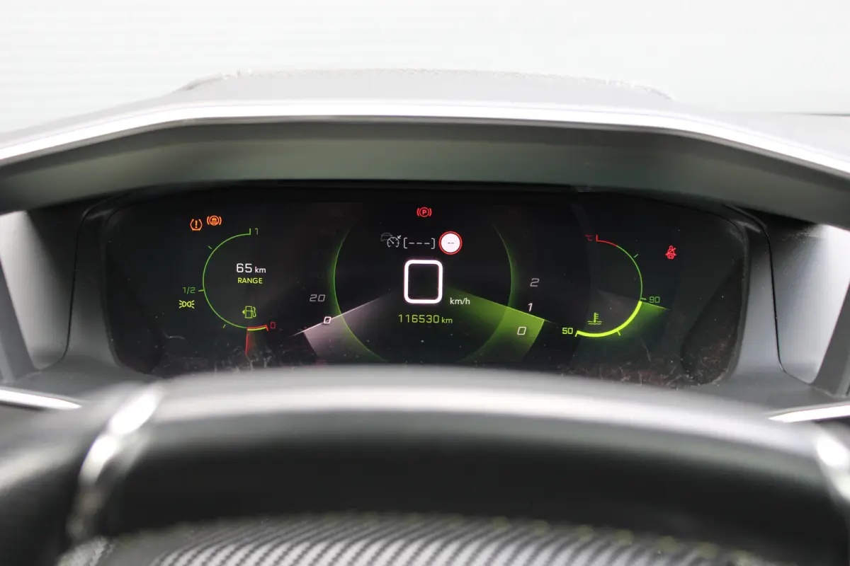1.2 PureTech GT Pack | Navigatie | Camera | Panoramadak | Stoelverwarming | Black Pack | Alcantara | NL auto |