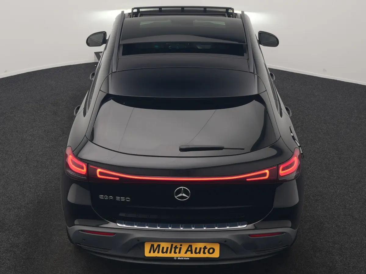 250 Progressive 67 kWh 190pk Dealer O.H. | SOH 95,9% | Panodak | Adaptive Cruise | Camera | Sfeerverlichting | Sportstoelen Verwarmd | BLIS | Widescreen Navi | Apple Carplay | DAB |