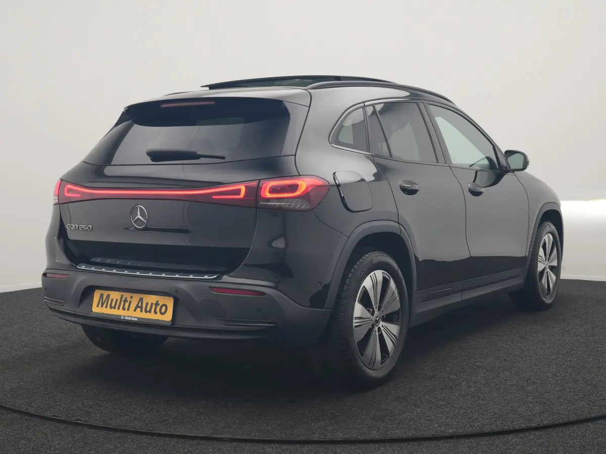 250 Progressive 67 kWh 190pk Dealer O.H. | SOH 95,9% | Panodak | Adaptive Cruise | Camera | Sfeerverlichting | Sportstoelen Verwarmd | BLIS | Widescreen Navi | Apple Carplay | DAB |