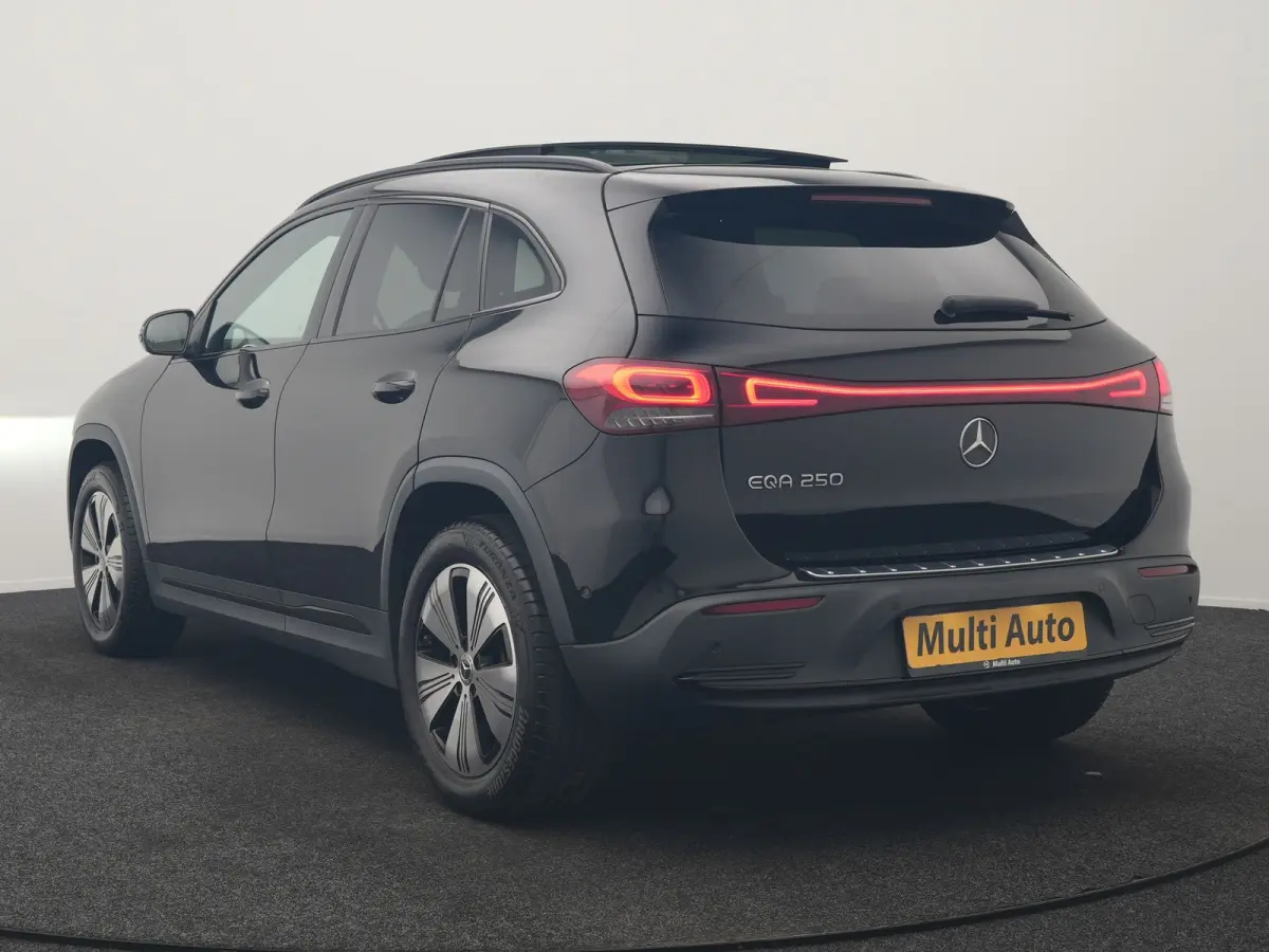 250 Progressive 67 kWh 190pk Dealer O.H. | SOH 95,9% | Panodak | Adaptive Cruise | Camera | Sfeerverlichting | Sportstoelen Verwarmd | BLIS | Widescreen Navi | Apple Carplay | DAB |