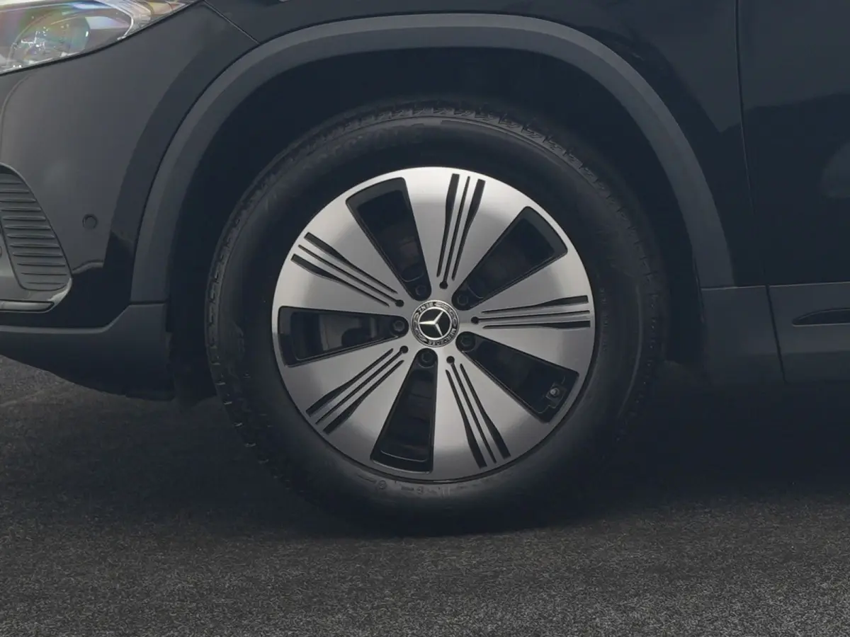 250 Progressive 67 kWh 190pk Dealer O.H. | SOH 95,9% | Panodak | Adaptive Cruise | Camera | Sfeerverlichting | Sportstoelen Verwarmd | BLIS | Widescreen Navi | Apple Carplay | DAB |