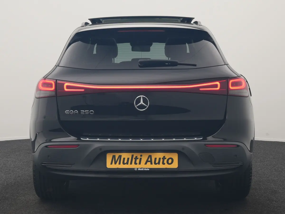 250 Progressive 67 kWh 190pk Dealer O.H. | SOH 95,9% | Panodak | Adaptive Cruise | Camera | Sfeerverlichting | Sportstoelen Verwarmd | BLIS | Widescreen Navi | Apple Carplay | DAB |
