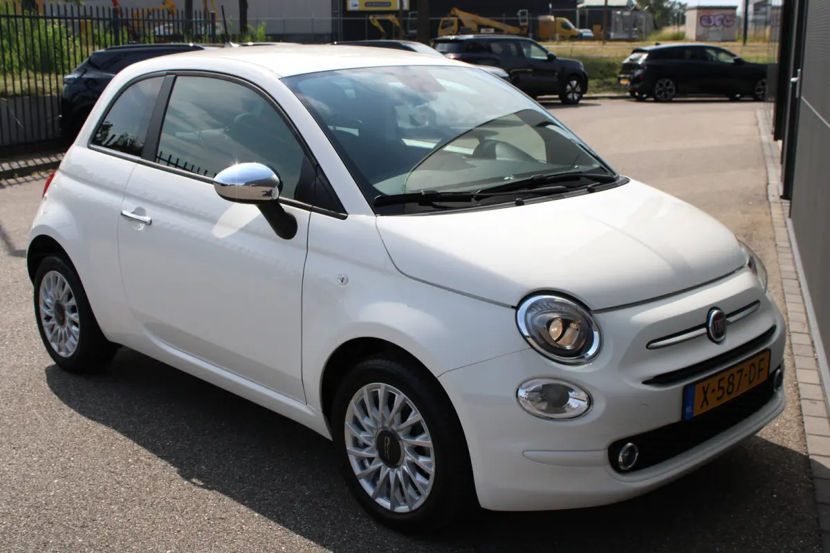 1.0 Hybrid | Navi by app | Parkeersensoren | Lichtmetaal | NL auto | 23.750km | Airconditioning |