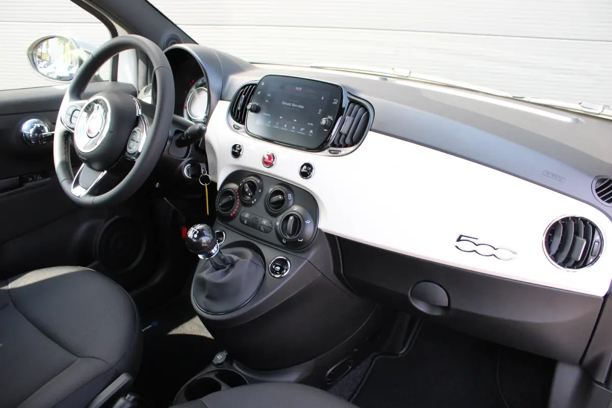 1.0 Hybrid | Navi by app | Parkeersensoren | Lichtmetaal | NL auto | 23.750km | Airconditioning |