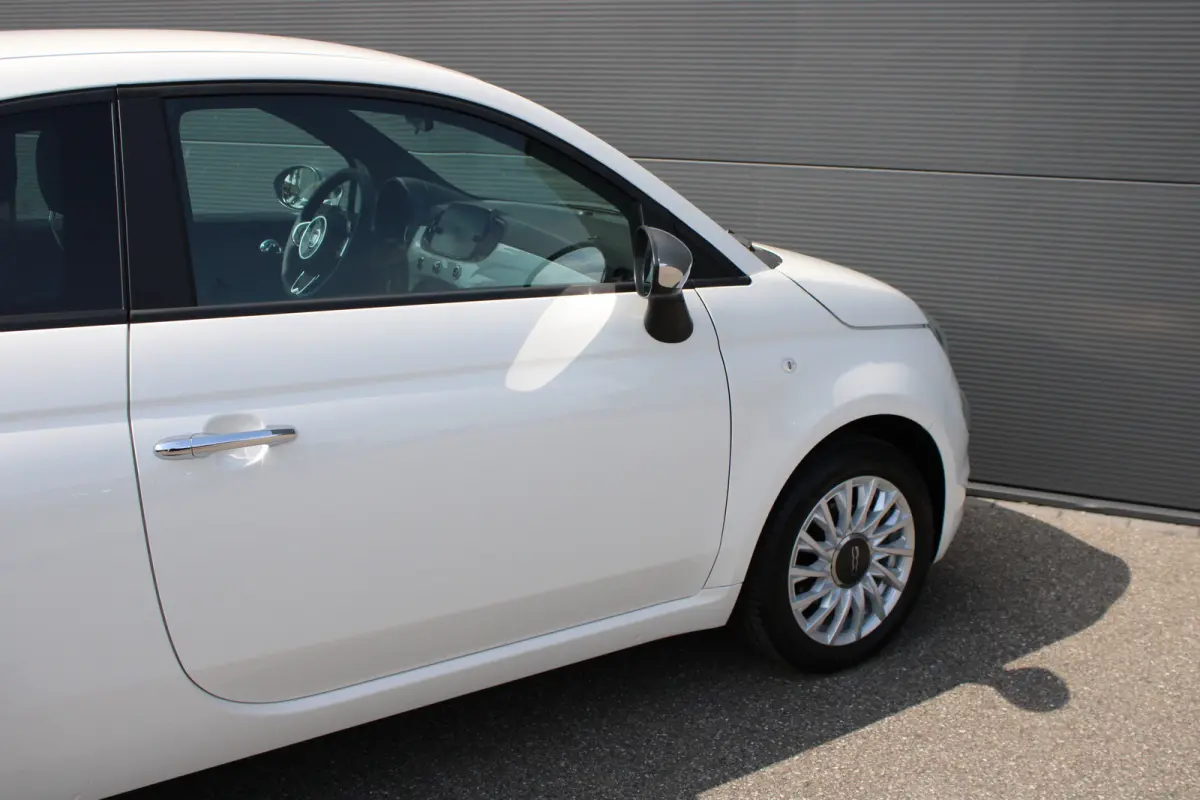 1.0 Hybrid | Navi by app | Parkeersensoren | Lichtmetaal | NL auto | 23.750km | Airconditioning |
