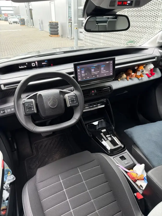 1.2 Hybrid 110pk Max l Camera l Apple Car Play / Android l Navigatie l Full LED l Lm-Velgen l Parkeersensoren l