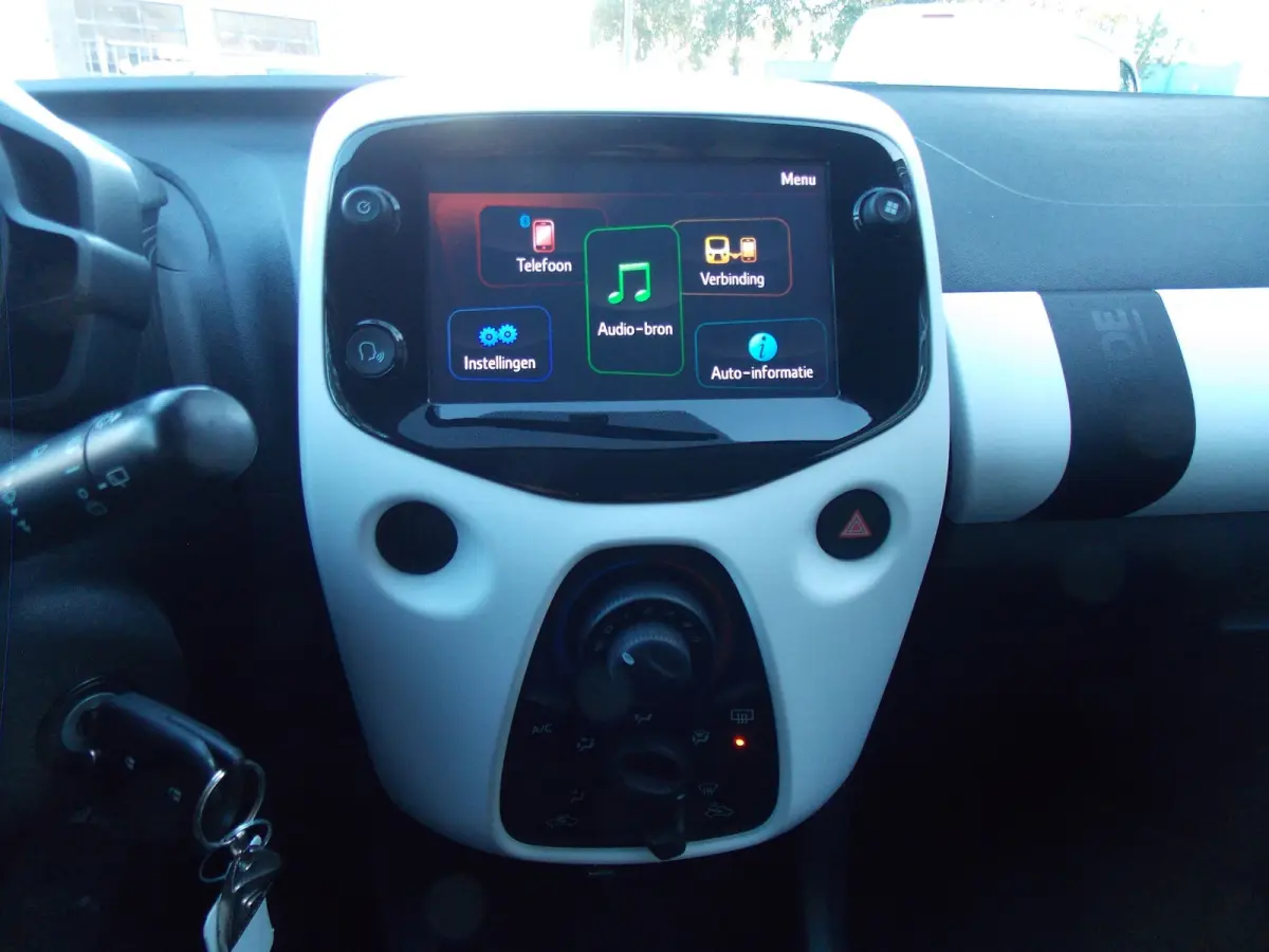 1.0 VTi Live Airco Camera Elek Pakket 5Deurs 2020bj GARANTIE