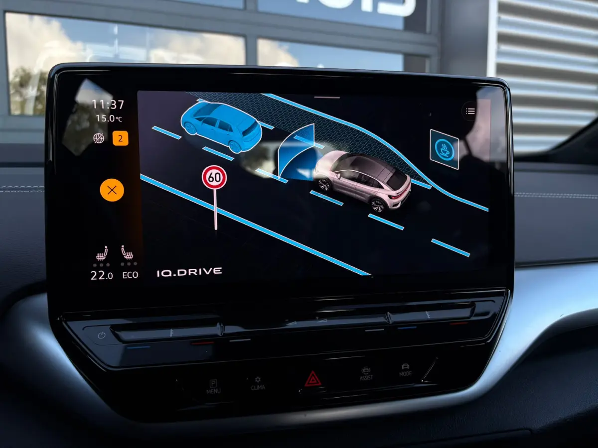 ID.5 Pro 77 kWh 175 pk | Wegklapbare Trekhaak | Apple Carplay | Cruise control adaptief |
