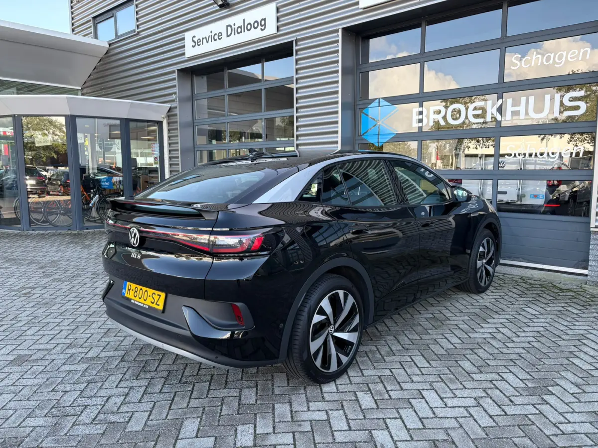 ID.5 Pro 77 kWh 175 pk | Wegklapbare Trekhaak | Apple Carplay | Cruise control adaptief |