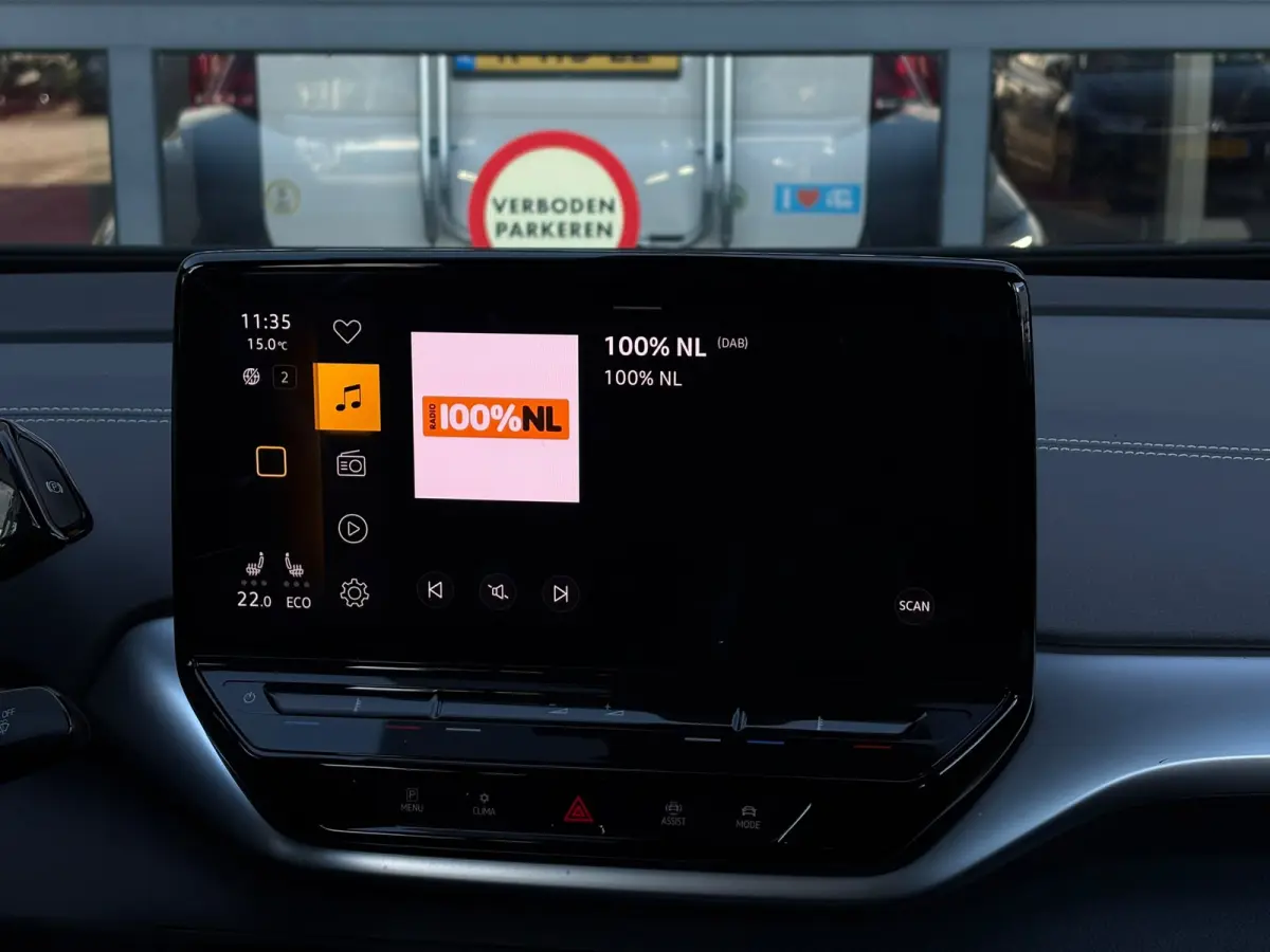 ID.5 Pro 77 kWh 175 pk | Wegklapbare Trekhaak | Apple Carplay | Cruise control adaptief |