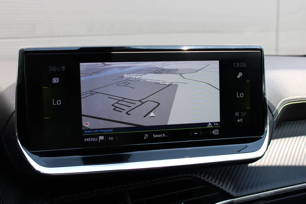 1.2 PureTech GT Pack | Navigatie | Camera | Stoelverwarming | Trekhaak | Alcantara | NL auto | Apple Carplay |
