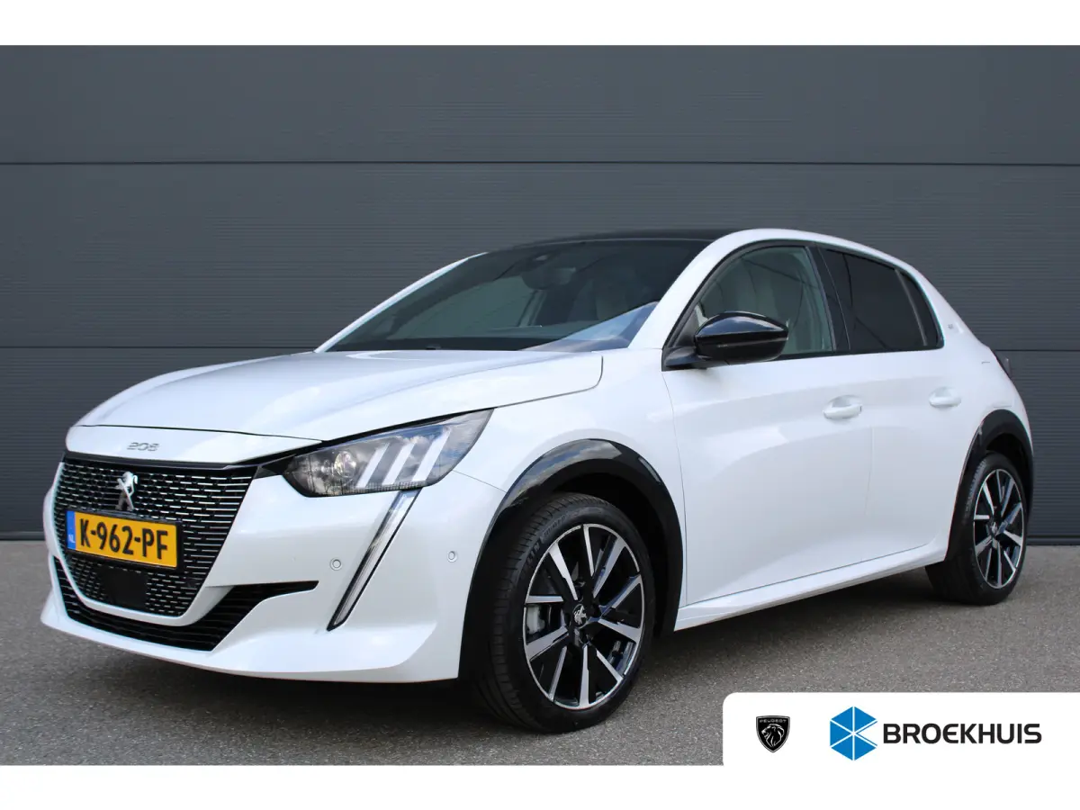 1.2 PureTech GT Pack | Navigatie | Camera | Panoramadak | Stoelverwarming | Apple carplay | Full LED |