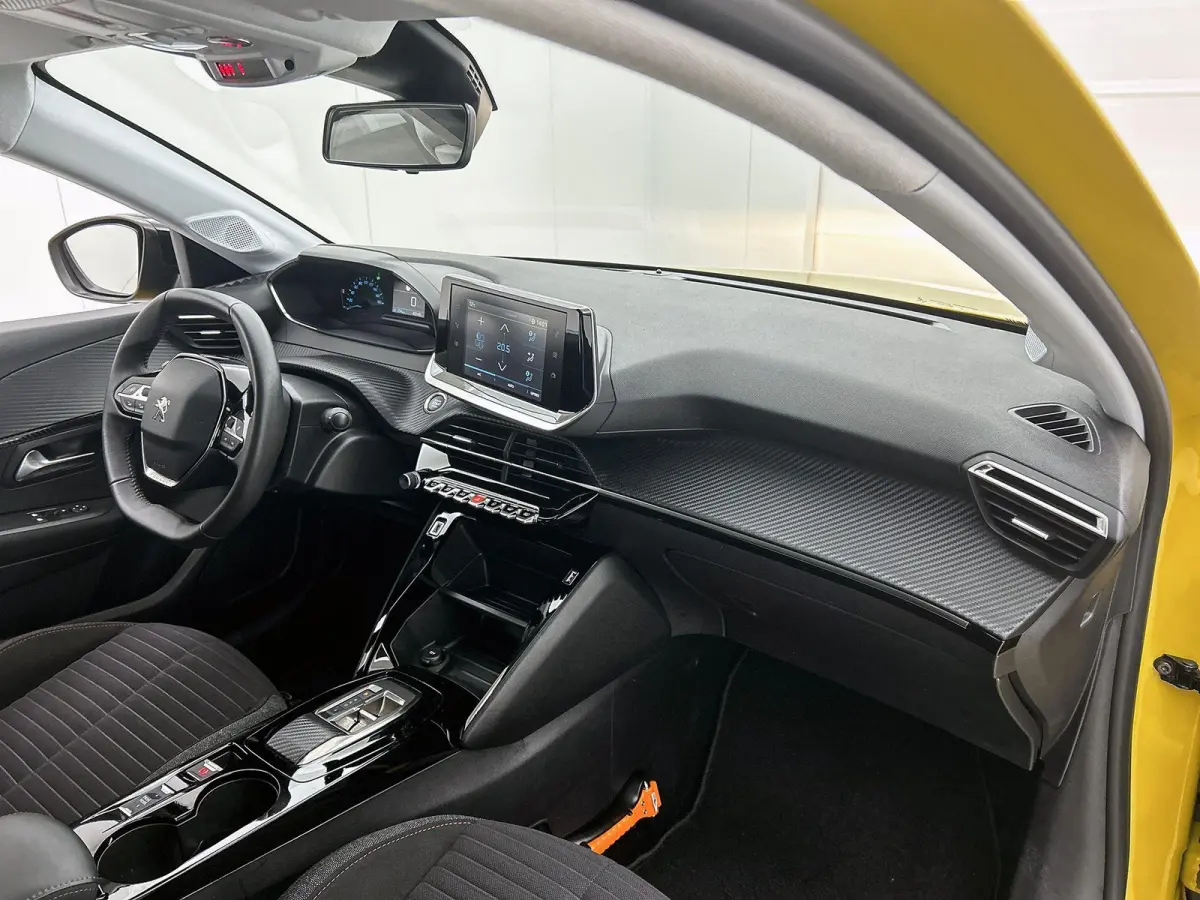 EV Active 50 kWh 136pk | Accu 98% | Navigatie via Apple Carplay / Android Auto | Climate Control | Cruise Control | Parkeersensoren | Armsteun | DAB+ radio | Bluetooth | Keyless start | Rege