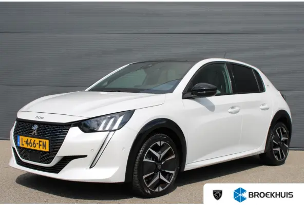 1.2 PureTech GT Pack | Navigatie | Camera | Panoramadak | Stoelverwarming | Full LED | Alcantara | 76.000km |