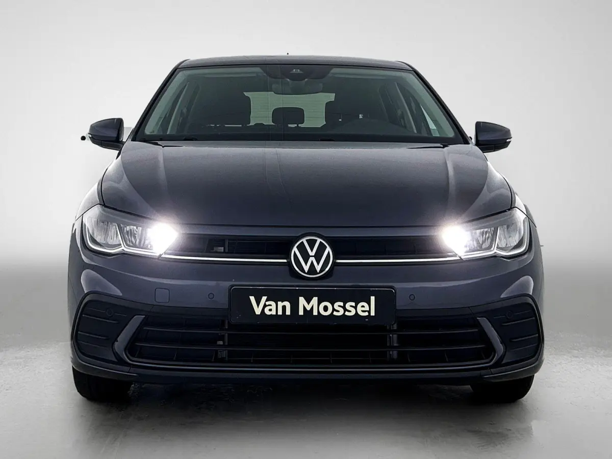 1.0 TSI Life Edition 95pk | EM | Navigatie | Draadloze Apple carplay | Adaptieve Cruise Control | Travel assist | Parkeersensoren voor en achter | Achteruitrij camera | Stoelverwarming voor 