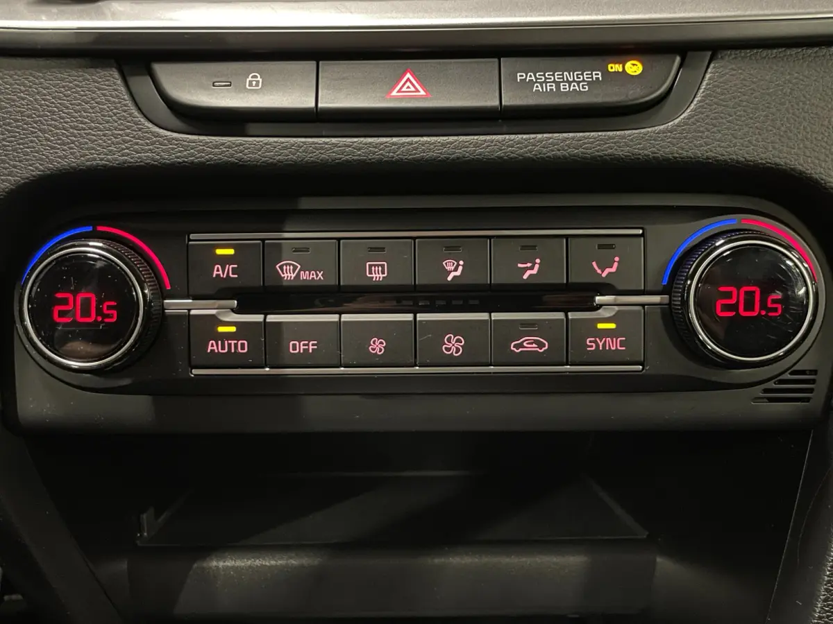 1.0 T-GDi MHEV DynamicLine|120PK|AUTOMAAT|CARPLAY|CAMERA|CRUISE+CLIMA|NAVI|LANE-ASS|PDC-A|NAP|NL-AUTO|IN.BTW|