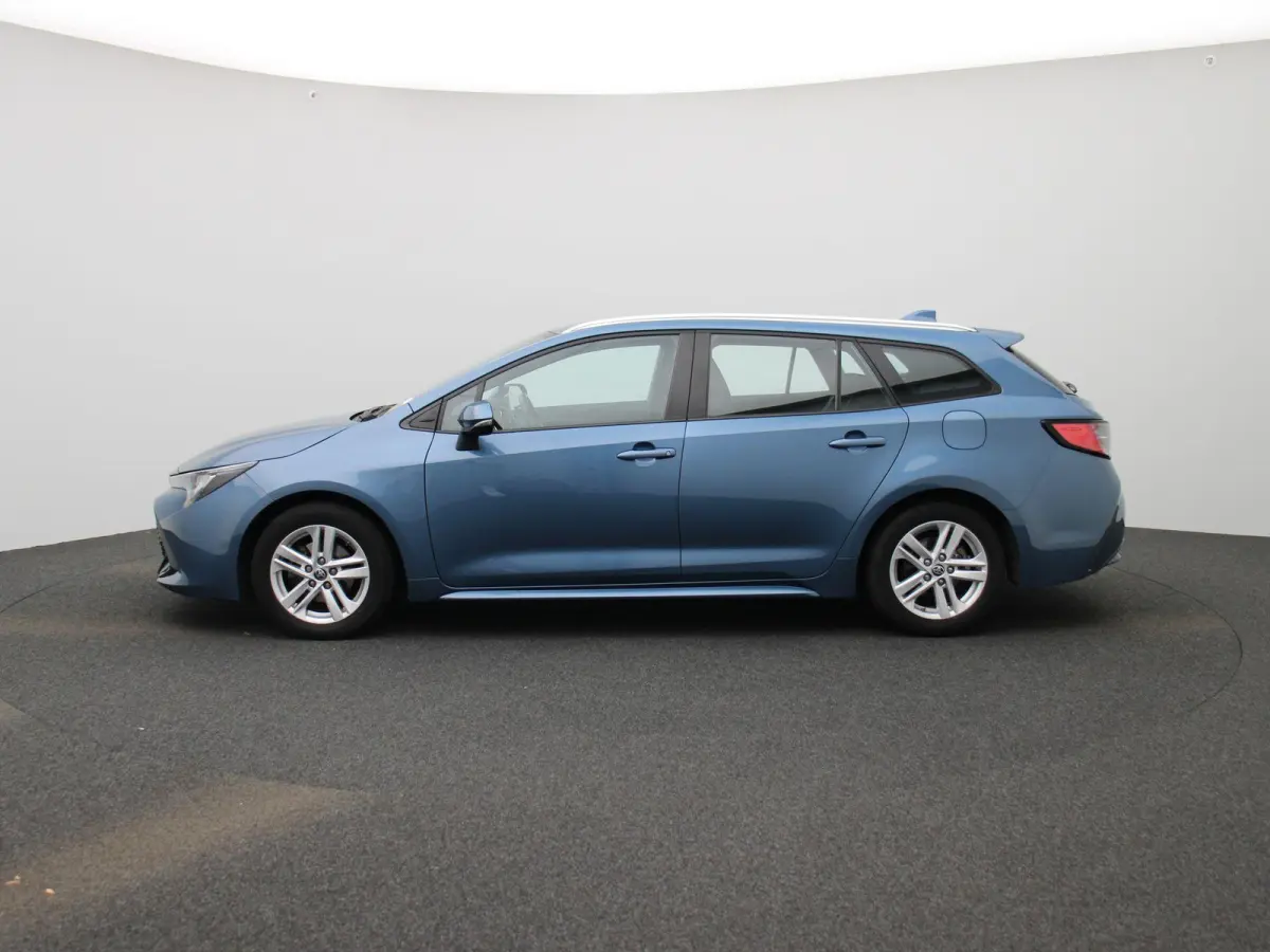 1.8 Hybrid Business | Automaat | Navigatie | DAB  | Camera | Apple CarPlay / Android auto | Climate control | Cruise control | Bluetooth | DAB | Trekhaak