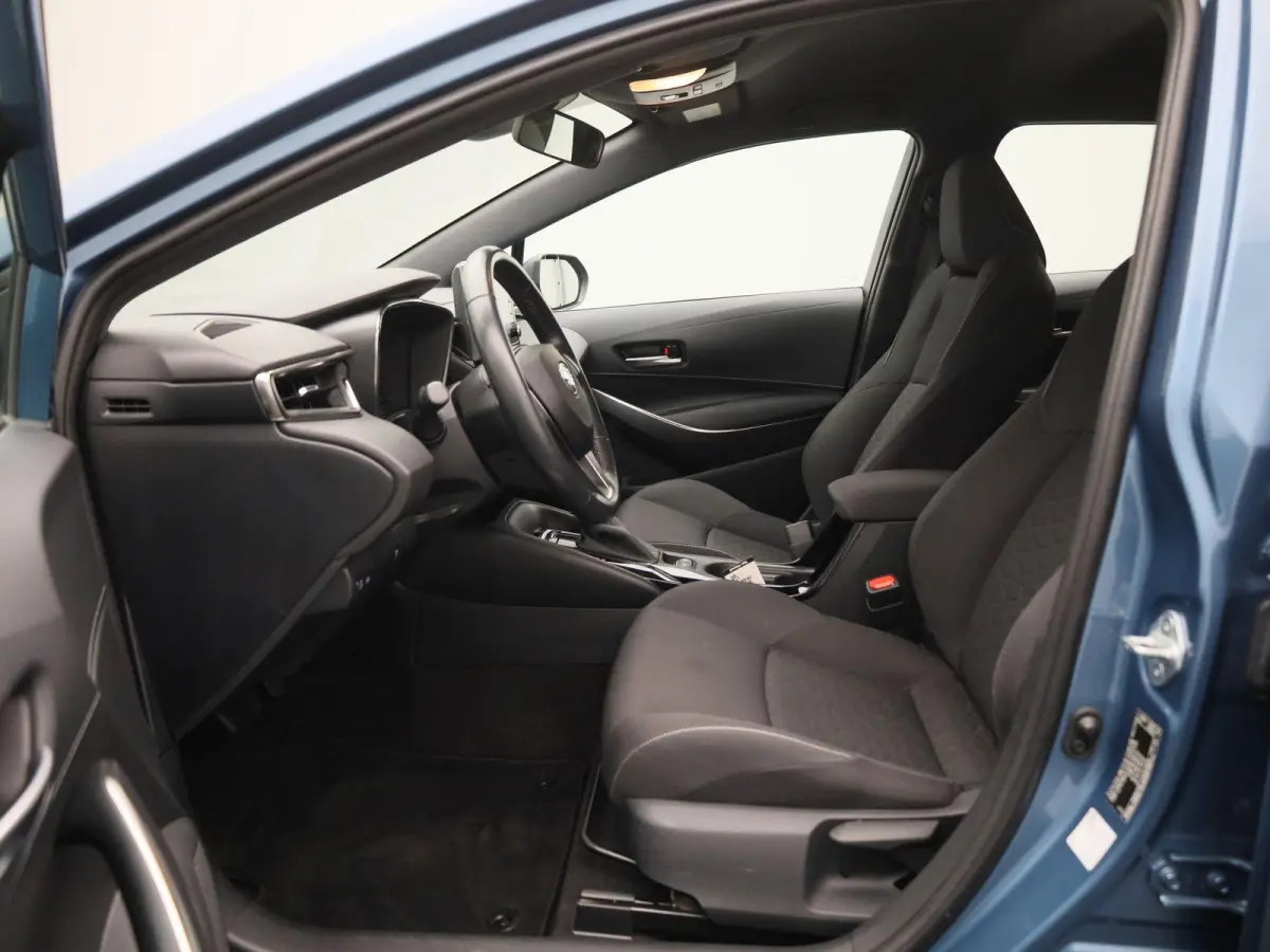 1.8 Hybrid Business | Automaat | Navigatie | DAB  | Camera | Apple CarPlay / Android auto | Climate control | Cruise control | Bluetooth | DAB | Trekhaak