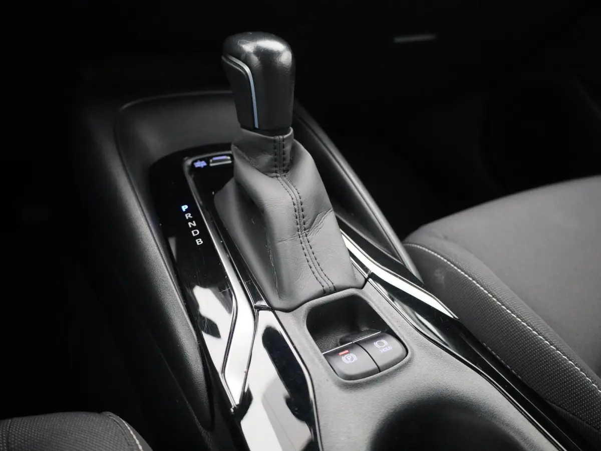 1.8 Hybrid Business | Automaat | Navigatie | DAB  | Camera | Apple CarPlay / Android auto | Climate control | Cruise control | Bluetooth | DAB | Trekhaak