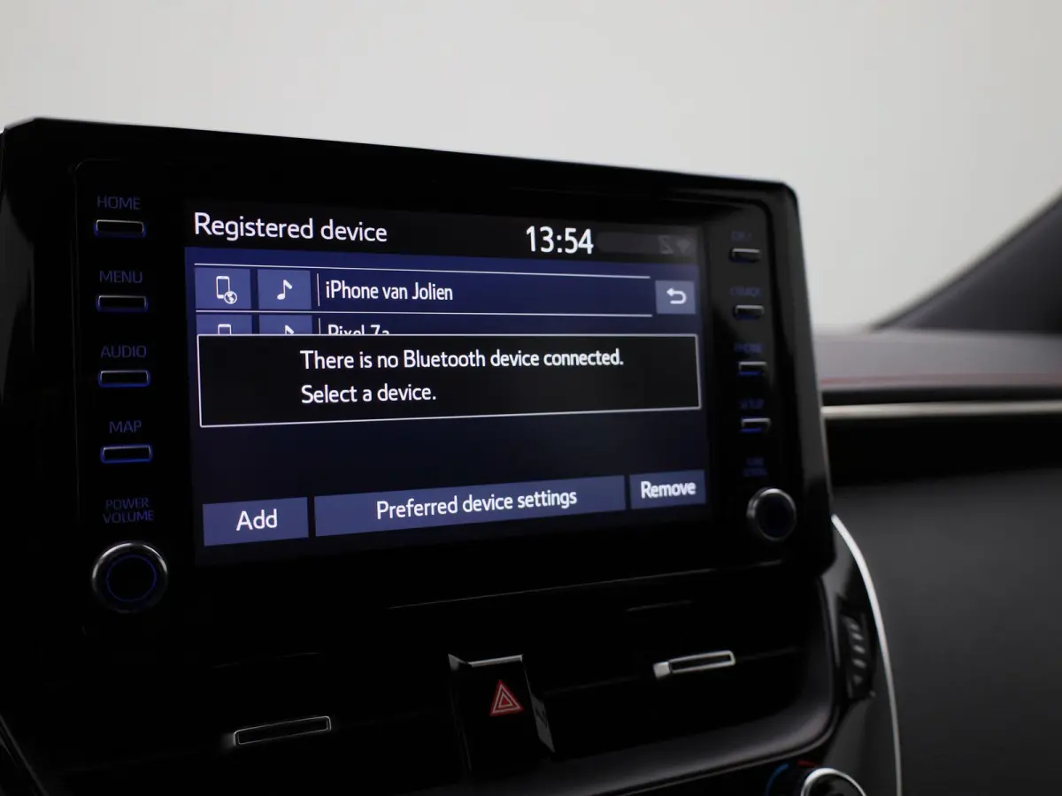 1.8 Hybrid Executive | Automaat | Stoel verwarming | Parkeer sensoren | DAB  | Camera | Climate control | Cruise control | Bluetooth | Half Leder