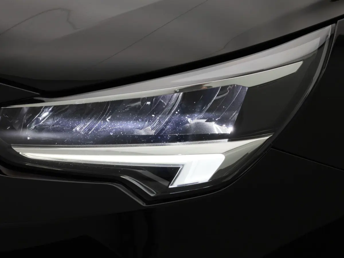 1.2 Edition | Automaat | Apple Carplay / Android Auto | Cruise Control | Airco | DAB | Lichtmetalen Velgen |