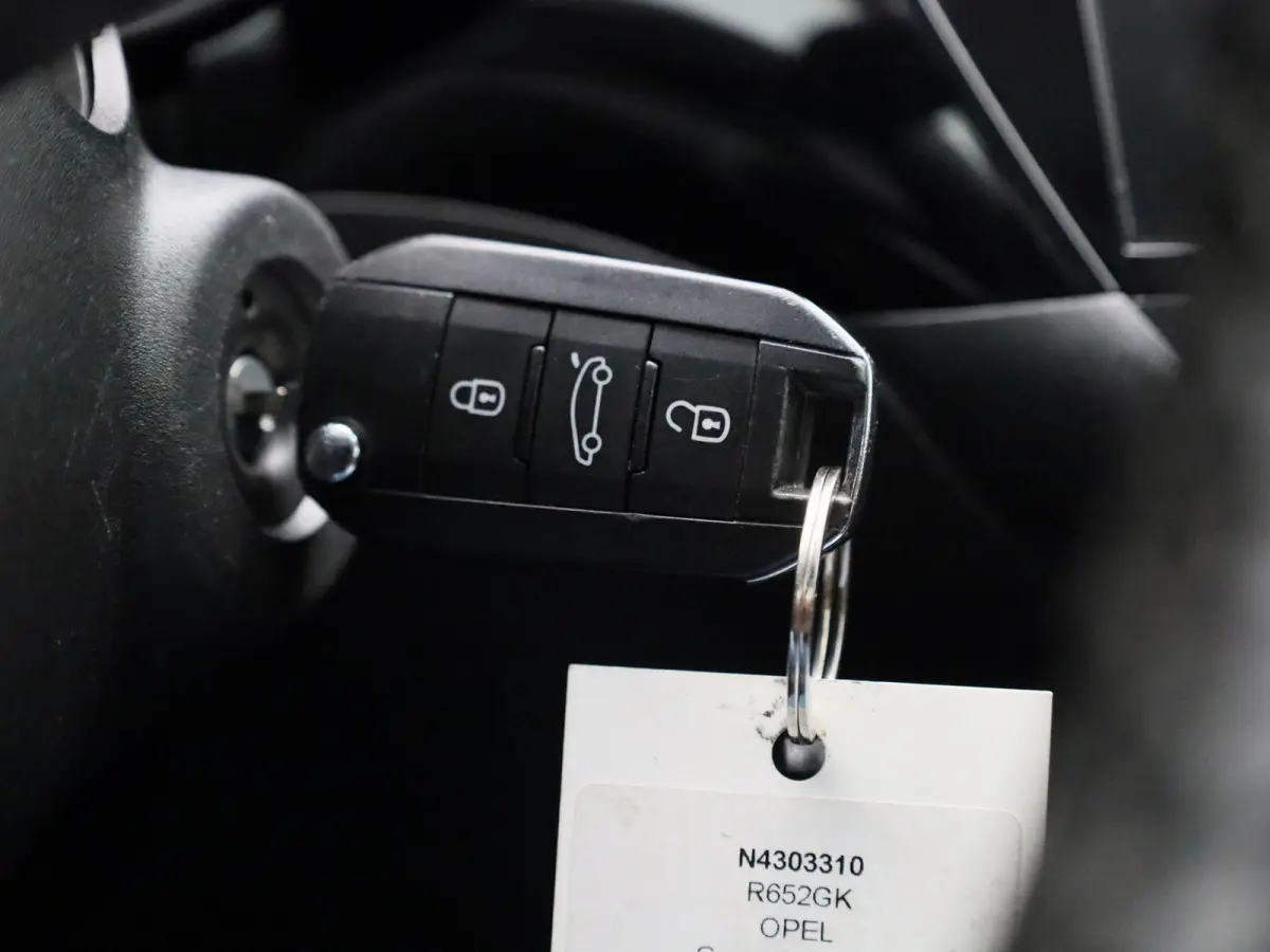 1.2 Edition | Automaat | Apple Carplay / Android Auto | Cruise Control | Airco | DAB | Lichtmetalen Velgen |