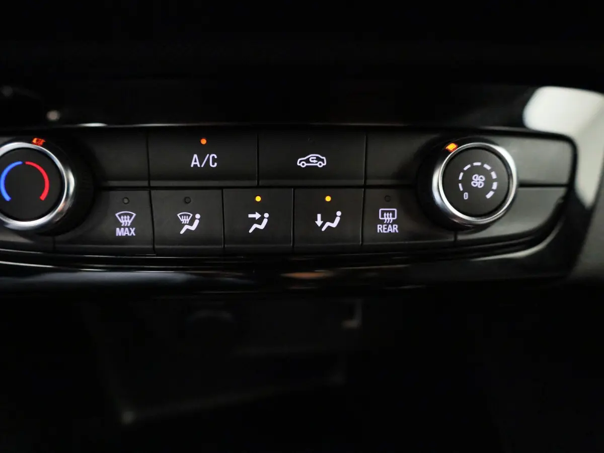 1.2 Edition | Automaat | Apple Carplay / Android Auto | Cruise Control | Airco | DAB | Lichtmetalen Velgen |