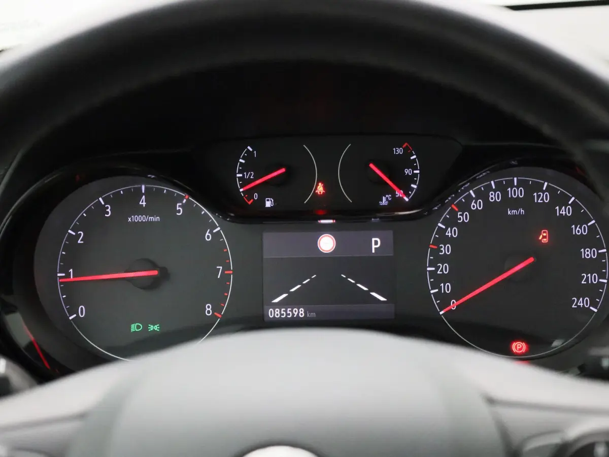 1.2 Edition | Automaat | Apple Carplay / Android Auto | Cruise Control | Airco | DAB | Lichtmetalen Velgen |
