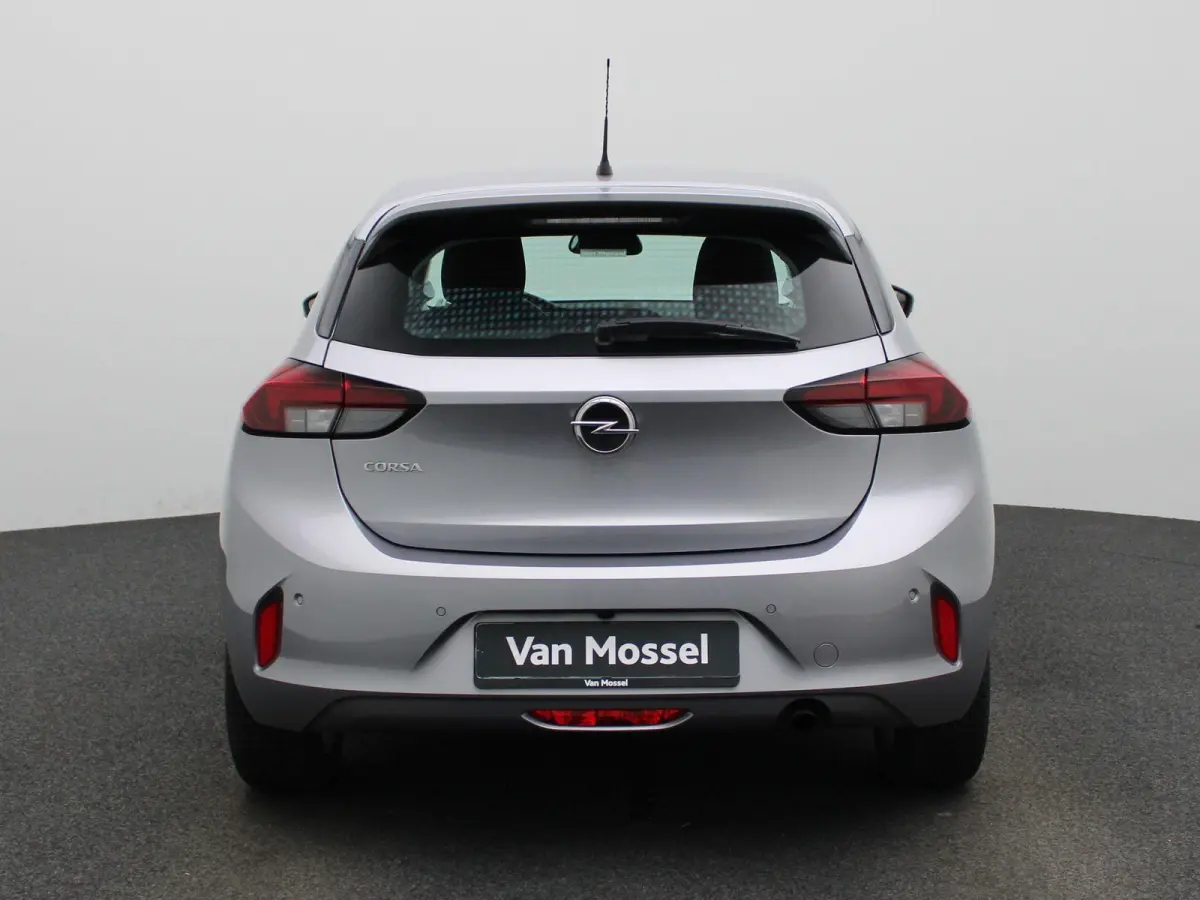 1.2 Edition | Apple Carplay / Android Auto | Navigatie | Camera | Cruise Control | Parkeersensoren | Airco | DAB | Lichtmetalen Velgen |