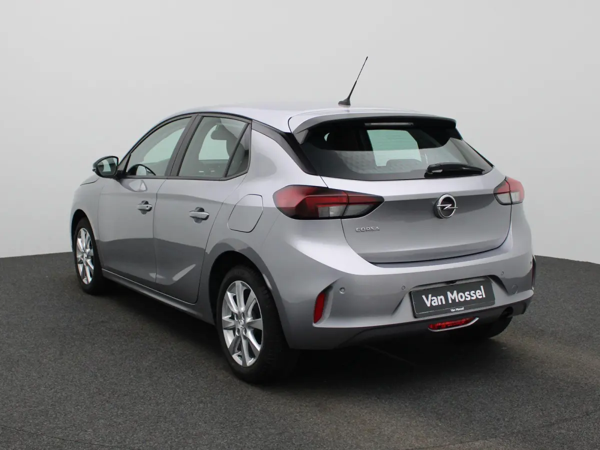 1.2 Edition | Apple Carplay / Android Auto | Navigatie | Camera | Cruise Control | Parkeersensoren | Airco | DAB | Lichtmetalen Velgen |