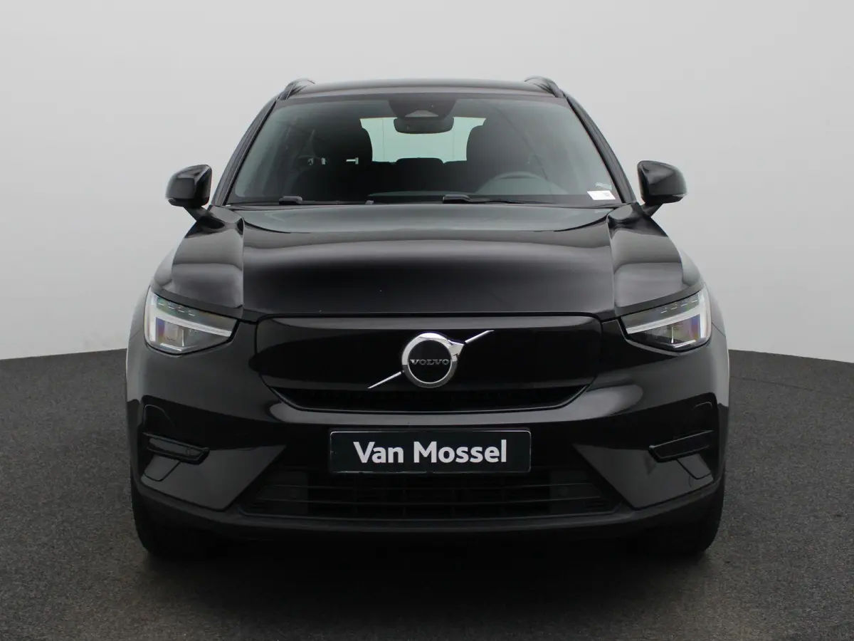 Core | Automaat | Navigatie | Apple Carplay / Android Auto | Virtual Cockpit | Achteruitrijcamera | Climate Control | Cruise Control | Bluetooth | Lichtmetalen Velgen | Parkeer sensoren |