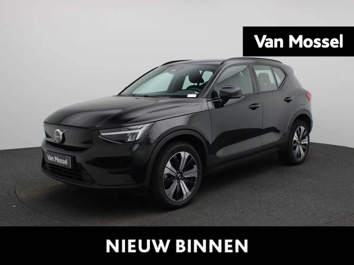 Core | Automaat | Navigatie | Apple Carplay / Android Auto | Virtual Cockpit | Achteruitrijcamera | Climate Control | Cruise Control | Bluetooth | Lichtmetalen Velgen | Parkeer sensoren |