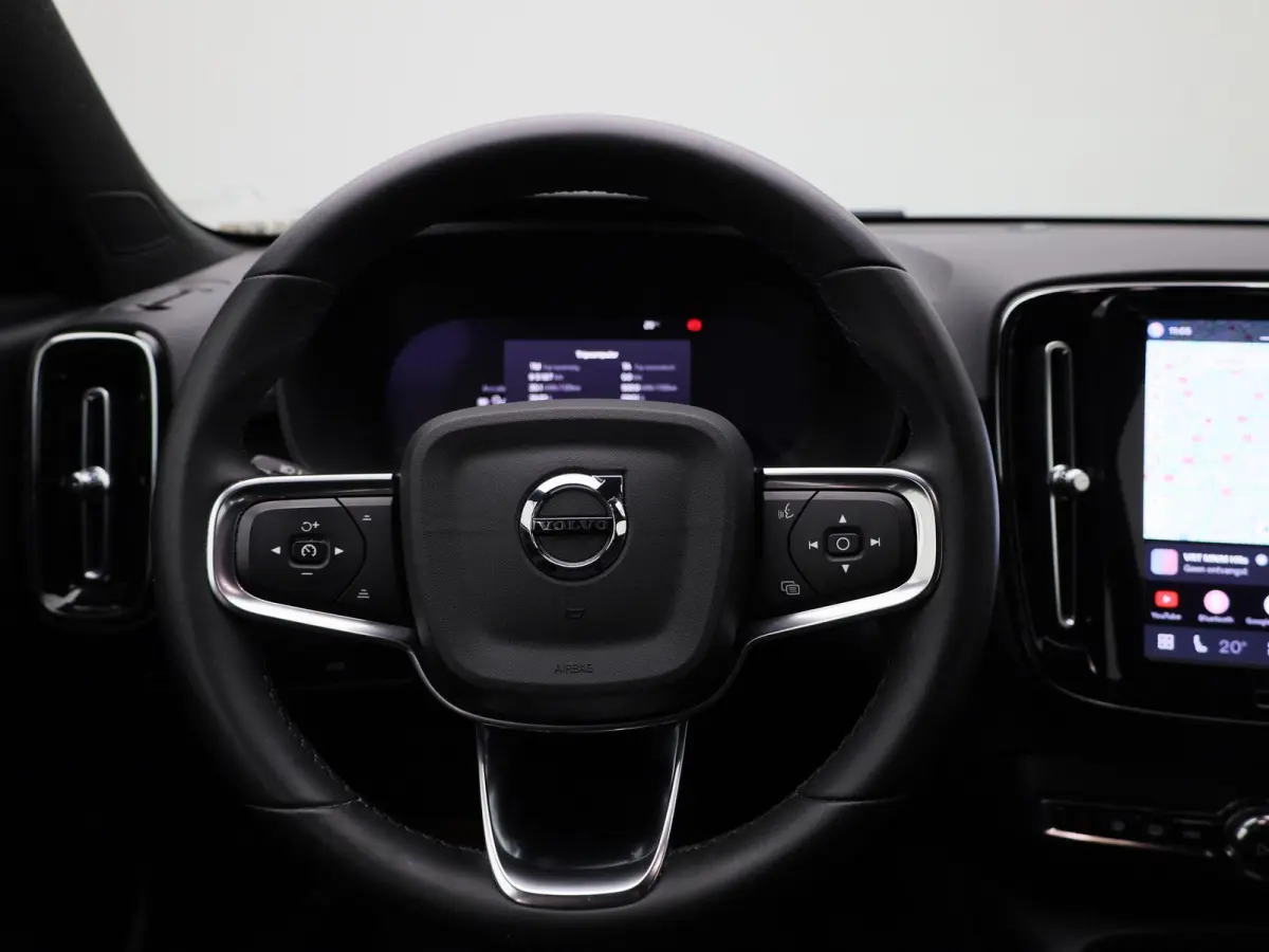 Core | Automaat | Navigatie | Apple Carplay / Android Auto | Virtual Cockpit | Achteruitrijcamera | Climate Control | Cruise Control | Bluetooth | Lichtmetalen Velgen | Parkeer sensoren |