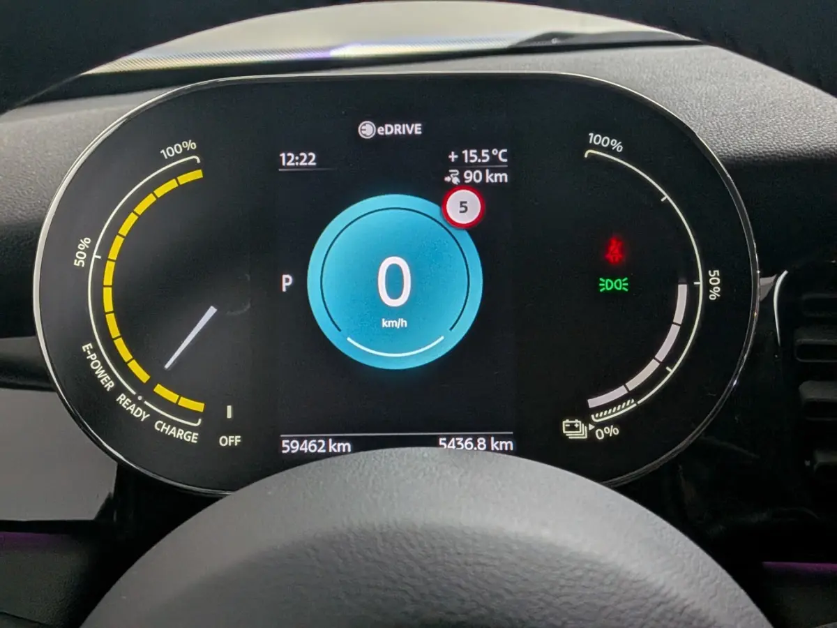 Yours 33 kWh | NL-AUTO! | 1E EIGENAAR! | SOH 98%! | PANODAK | CAMERA | STOELVERWARMING | CRUISE | LED | PARK SENS V+A | NAVI | CLIMA