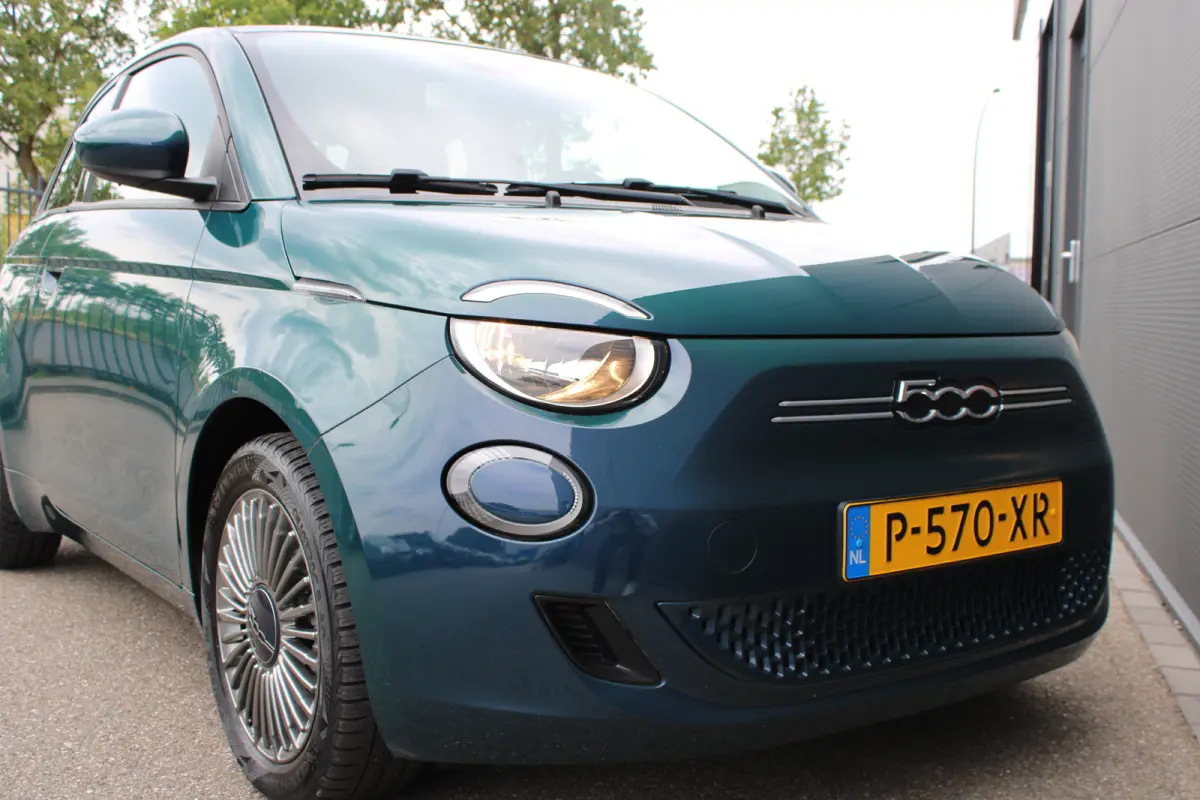 Icon 42 kWh | Fase 3 laden | Navigatie | All season | NL auto | 15.000km | Lichtmetaal | BTW |