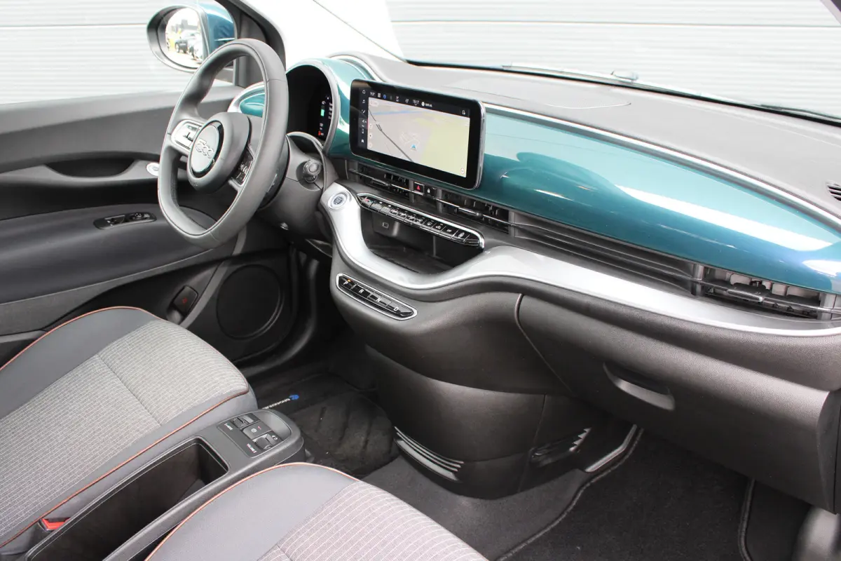 Icon 42 kWh | Fase 3 laden | Navigatie | All season | NL auto | 15.000km | Lichtmetaal | BTW |