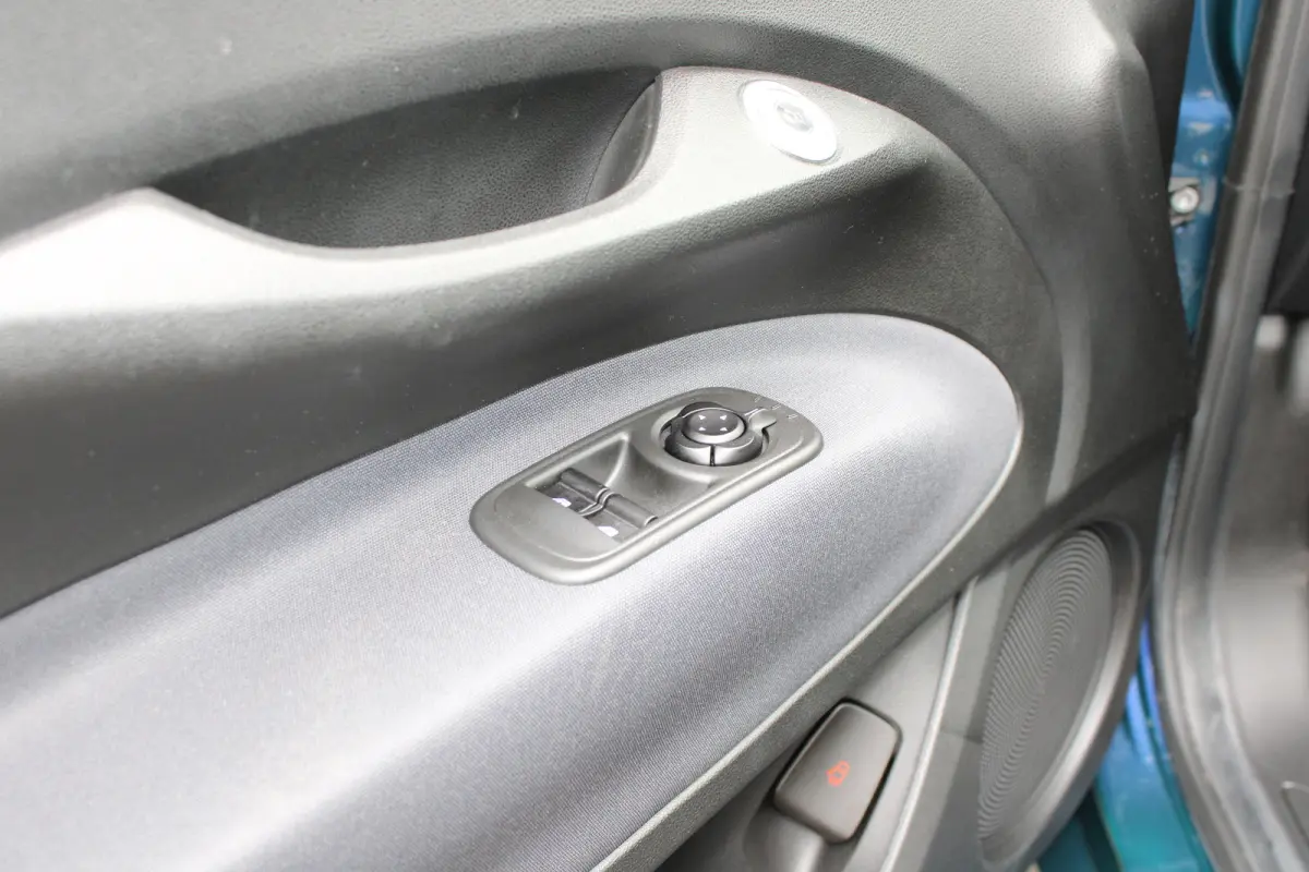 Icon 42 kWh | Fase 3 laden | Navigatie | All season | NL auto | 15.000km | Lichtmetaal | BTW |