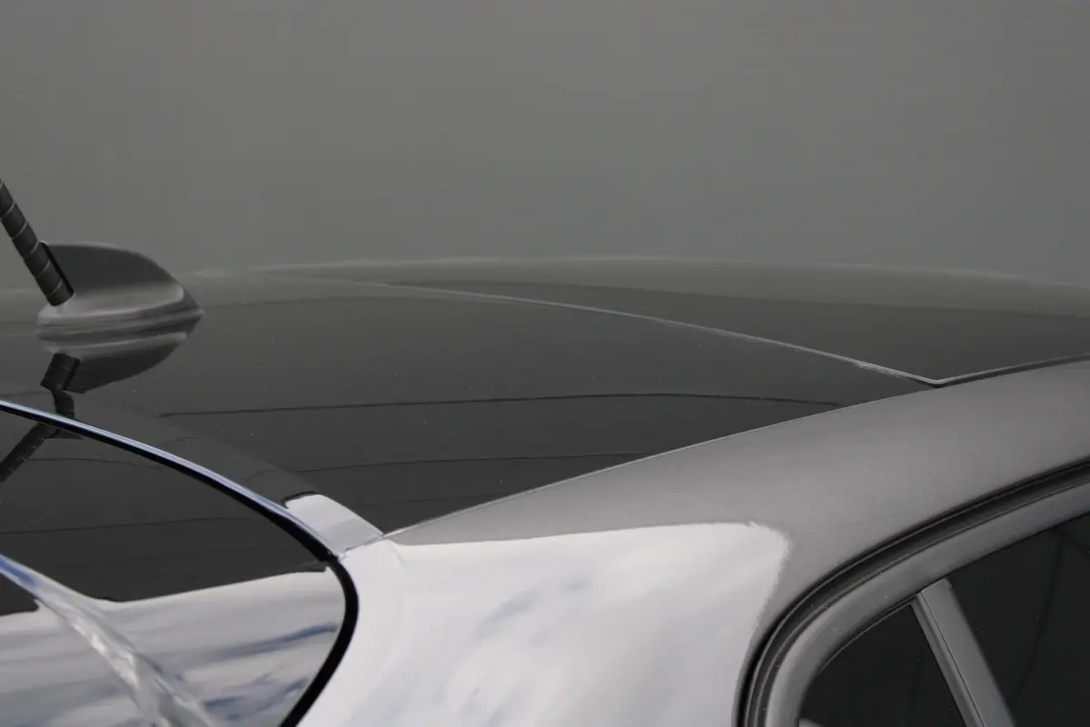 1.2 PureTech GT | Navigatie | Camera | Panoramadak | Stoelverwarming | Black Diamond | Full LED | 27.000km |