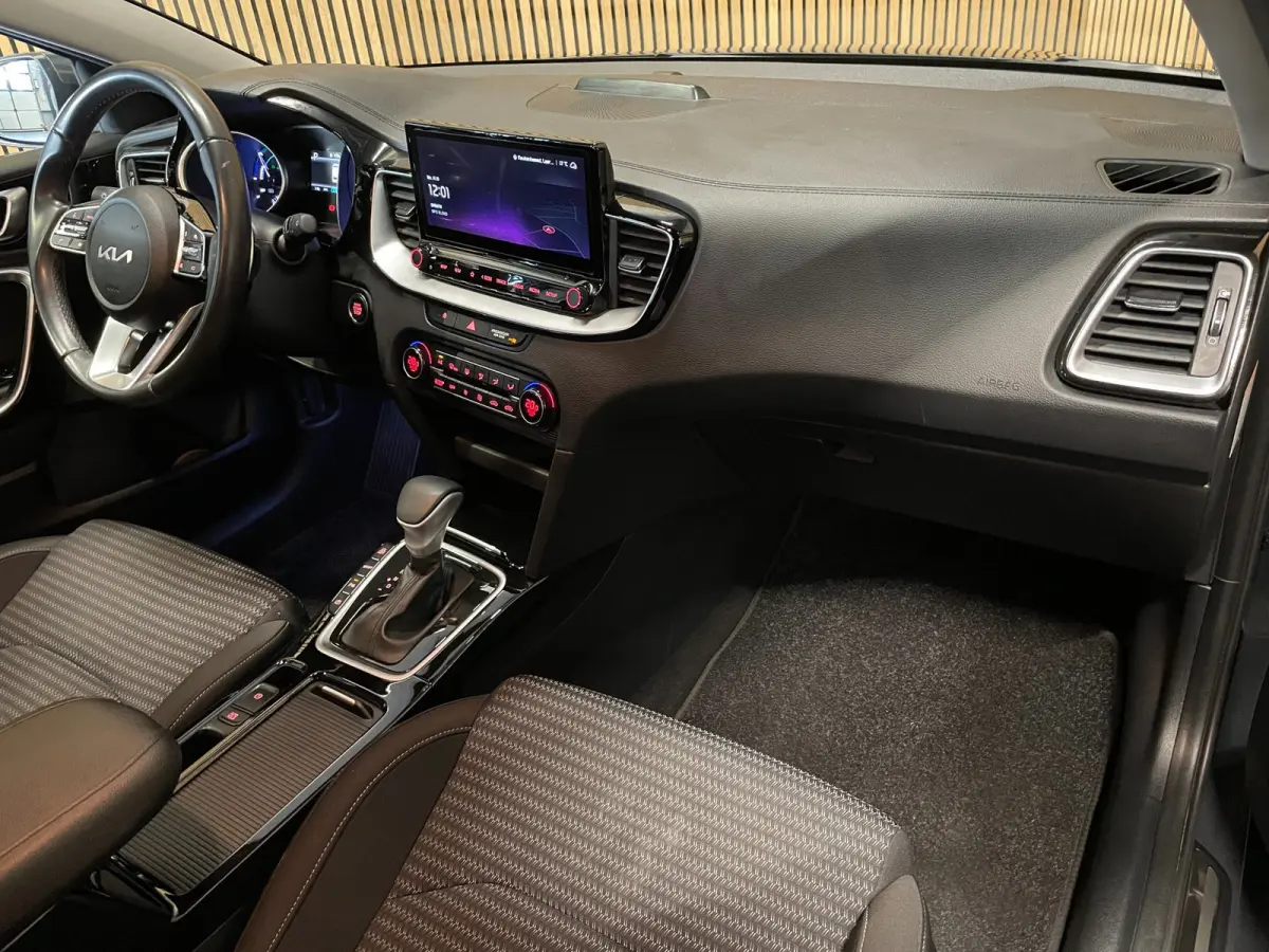 1.6 GDI PHEV DynamicLine|ANDROID AUTO|APPLE CARPLAY|LANE-ASSIST|CAMERA|CRUISE+CLIMATE|INCL. BTW|1e EIGENAAR|