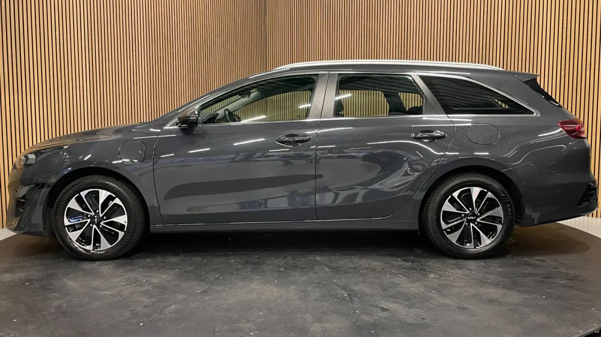 1.6 GDI PHEV DynamicLine|ANDROID AUTO|APPLE CARPLAY|LANE-ASSIST|CAMERA|CRUISE+CLIMATE|INCL. BTW|1e EIGENAAR|
