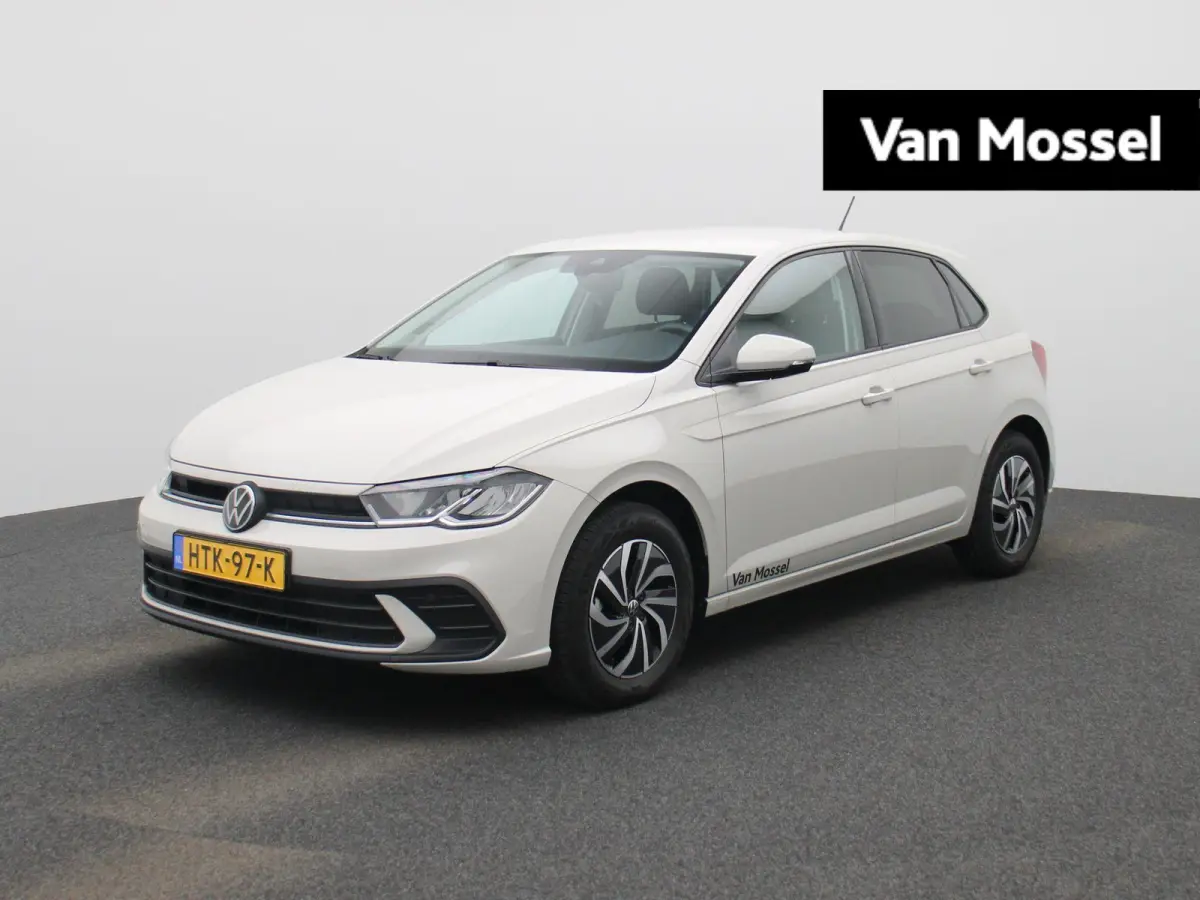 1.0 TSI Life Edition 95 PK | Demo | Parkeersensoren Achter | Achteruirijcamera | Privacy Glas | 15 Inch Velgen | Apple Carplay | Android Auto