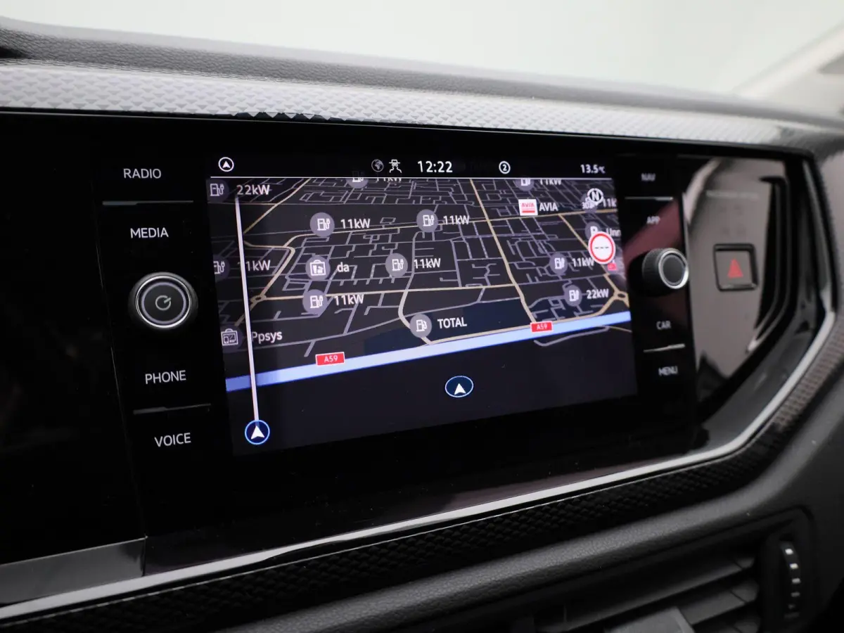 1.0 TSI Life Edition 95 PK | Demo | Parkeersensoren Achter | Achteruirijcamera | Privacy Glas | 15 Inch Velgen | Apple Carplay | Android Auto