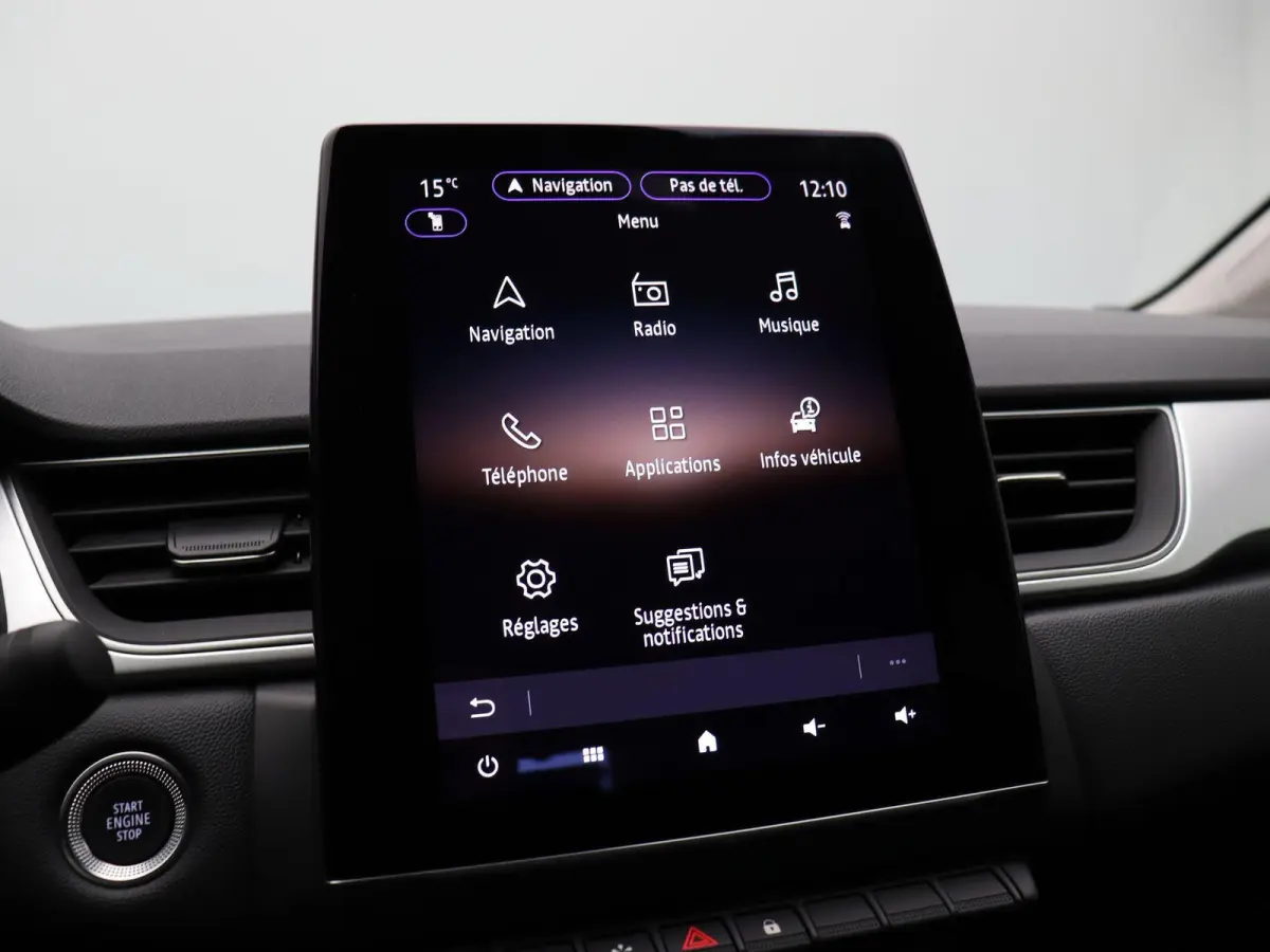 E-Tech Hybrid 145 Techno | Navigatie | Achteruitrijcamera | Parkeersensoren voor en achter | Climate control |