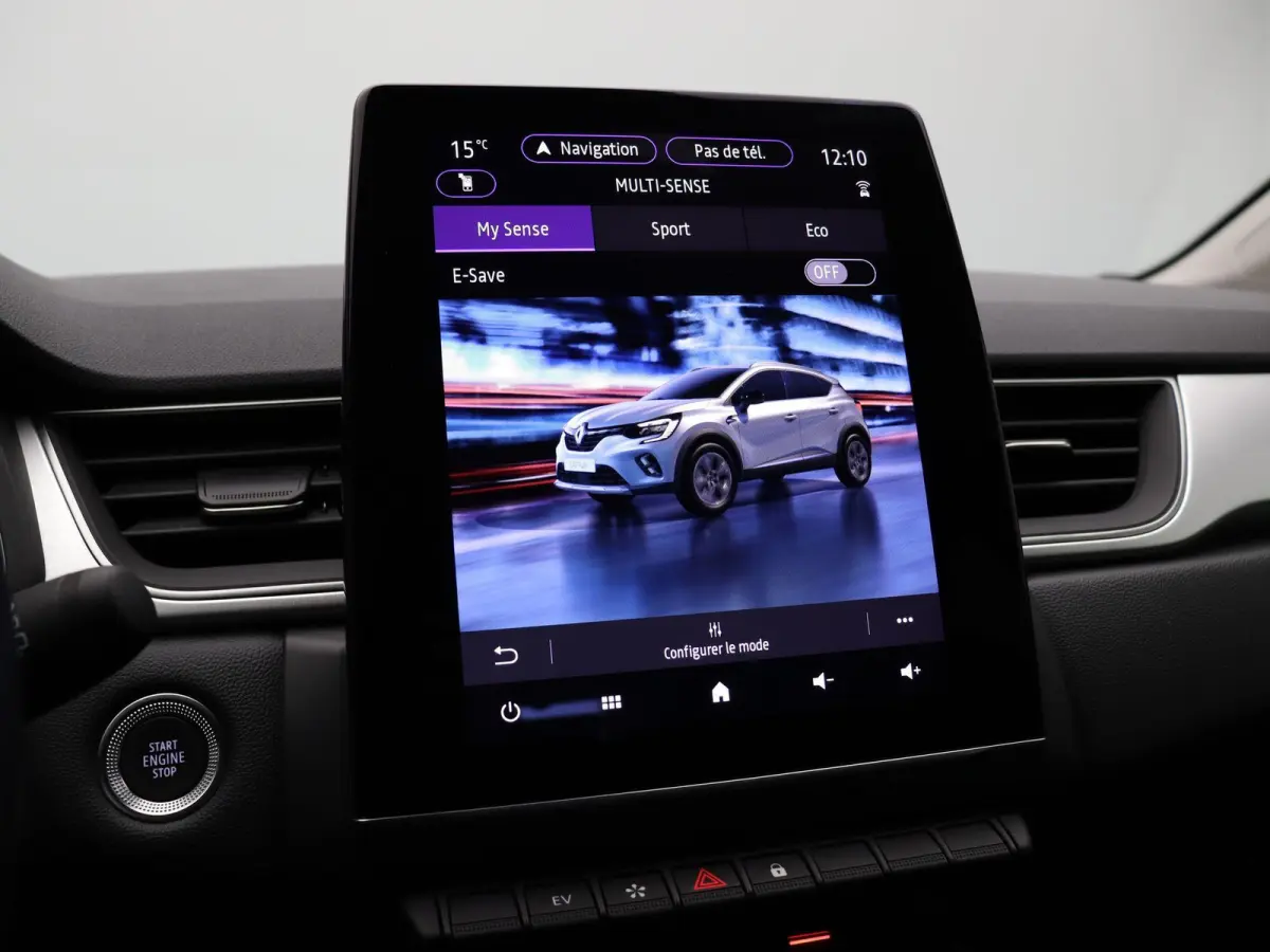 E-Tech Hybrid 145 Techno | Navigatie | Achteruitrijcamera | Parkeersensoren voor en achter | Climate control |