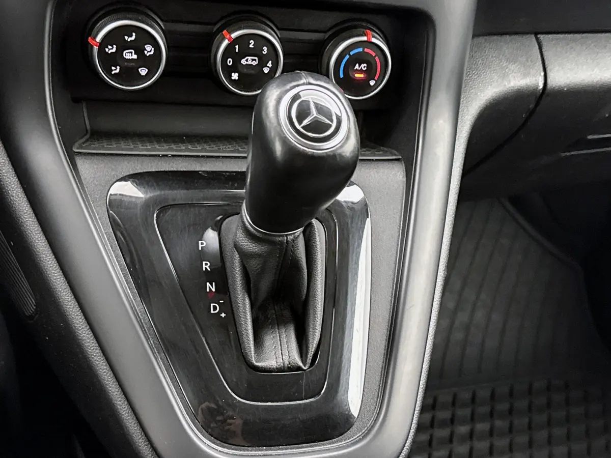 110 CDI L1 Pro Automaat Carplay Cruise control Trekhaak Inrichting
