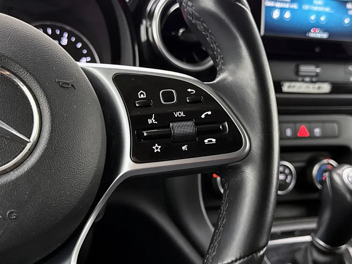 110 CDI L1 Pro Automaat Carplay Cruise control Trekhaak Inrichting