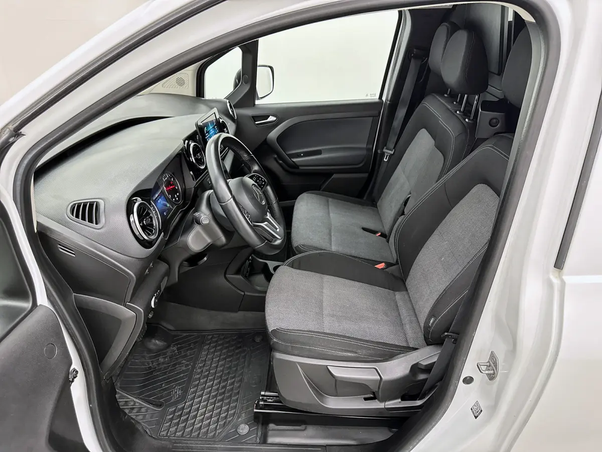 110 CDI L1 Pro Automaat Carplay Cruise control Trekhaak Inrichting